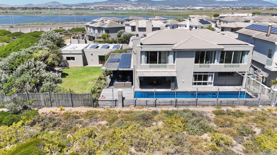 4 Bedroom Property for Sale in Sunset Beach Western Cape